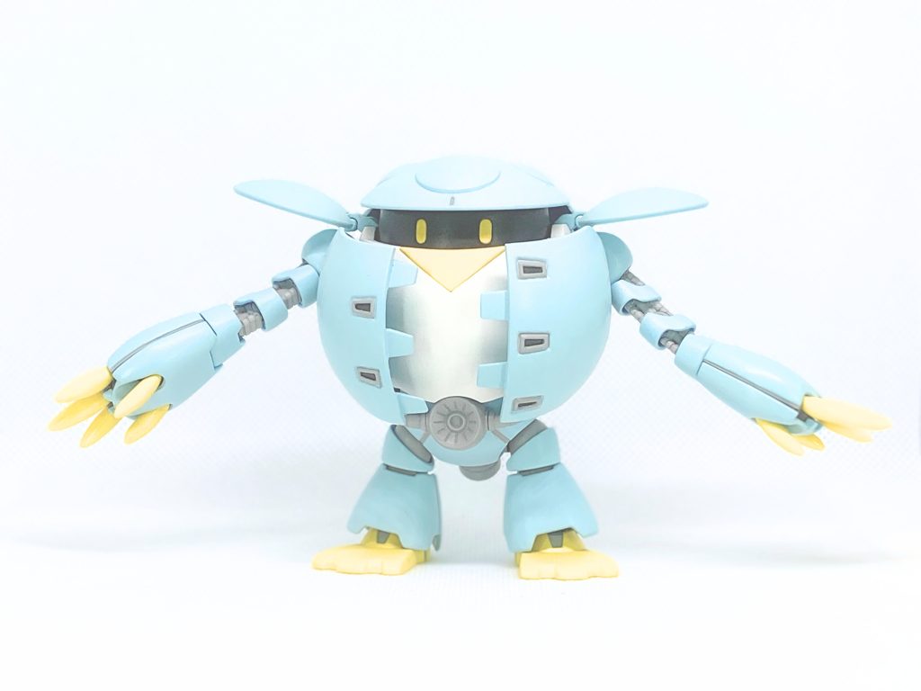 ○素材HGBD 1/144 モモカプル・肩部：　BB戦士404 LEGEND BB 騎士ガンダム・肩部、脚部（フレーム）：　SDガンダム クロスシルエット　SDフレーム他エポパテ、改造パーツ使用○塗装・Mr.カラー 筆塗り・GSIクレオス Mr.スーパークリアー つや消し スプレー○撮影・カメラ：iPhone SE (2022)・小型撮影ボックス ミニ撮影ボックス LEDライトボックス 簡易スタジオ 折り畳み 簡単組立て 持ち運び便利 小物 スタジオ 撮影 キット 背景布6枚付き USB給電 (2つのライトバー)使用○写真修正：Canva