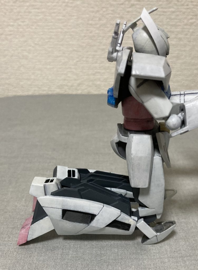 膝はこんな感じで曲がるようにしました。