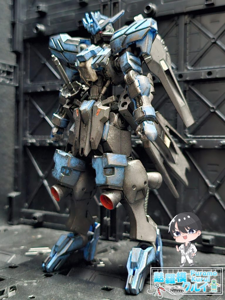 つや消し＆ウェザリング後。鉄血系は汚しが似合う❗