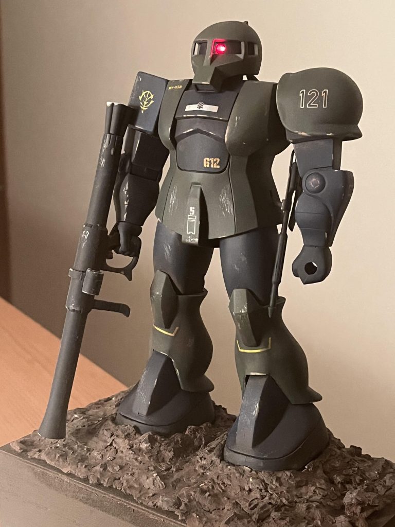 旧キットなのに素組の時点でほぼ色分け完璧なキットなのでサクサク進められました。