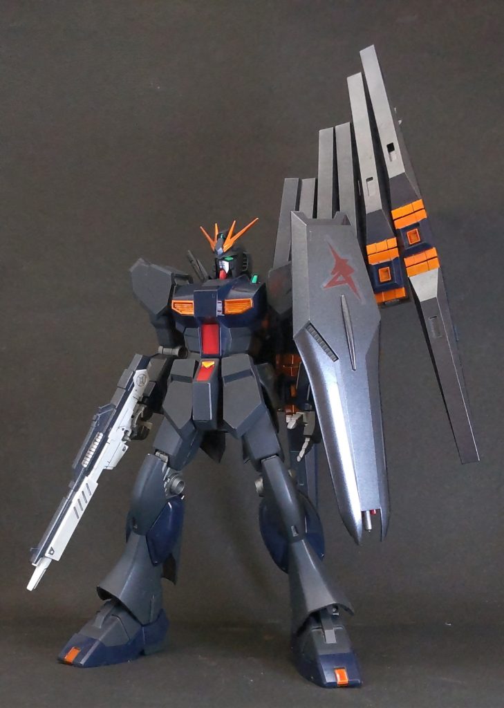 HG νガンダム–3枚目/制作者：三代目和菓子屋