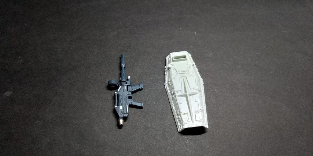 食玩のビームライフルとFGガンダムの盾もディティールアップしてみました😊