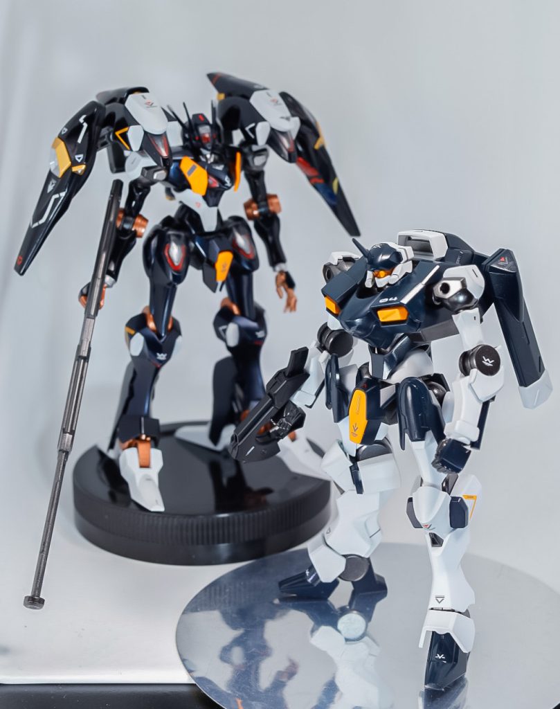 前回投稿したファラクトとツーショット！実は2体一緒に製作してました。最後までご覧いただきありがとうございました！