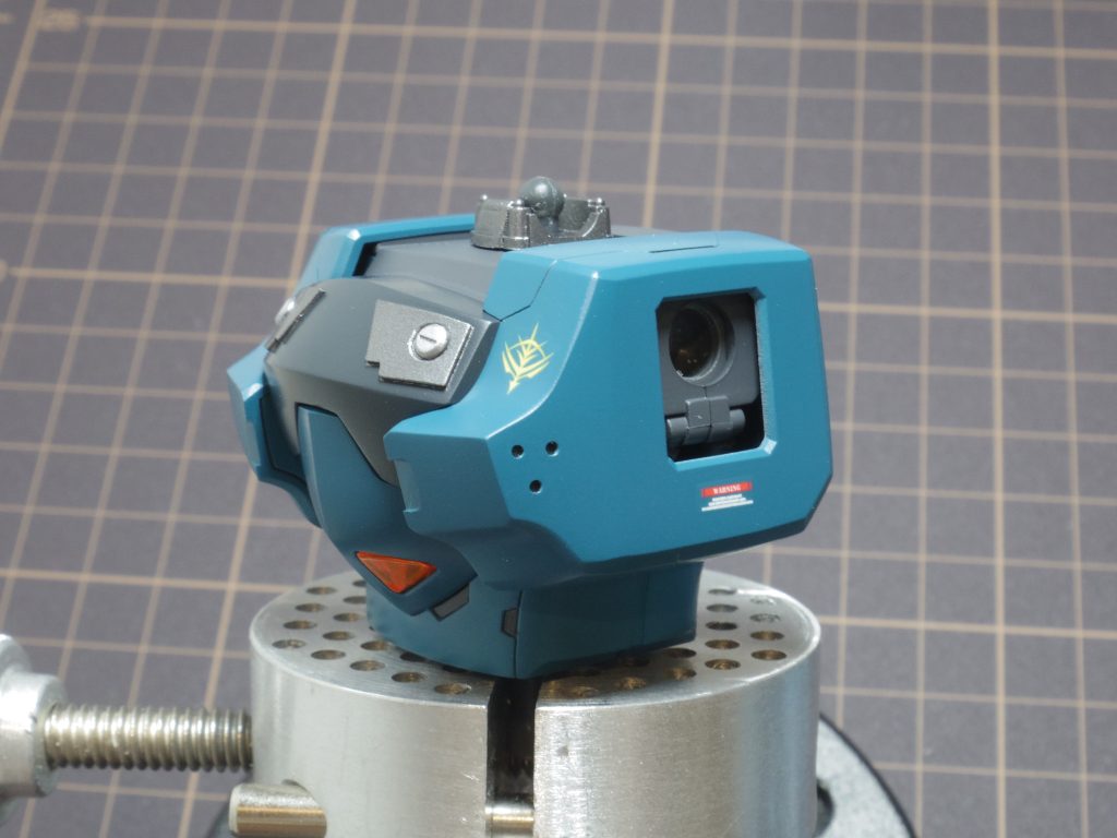 プラ板を貼付したりスジボリや穴を開けたりしました。あまり違いがわかりませんが(´༎ຶོρ༎ຶོ`)