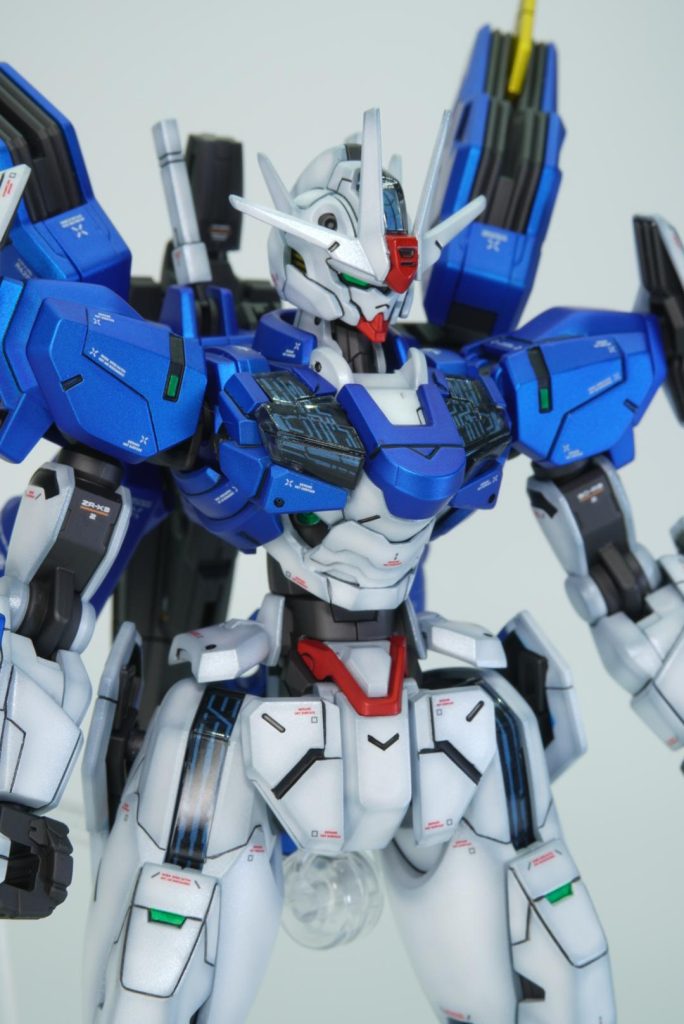 アンテナシャープ化やプラ板、穴、モールド追加で情報量を増やしています。