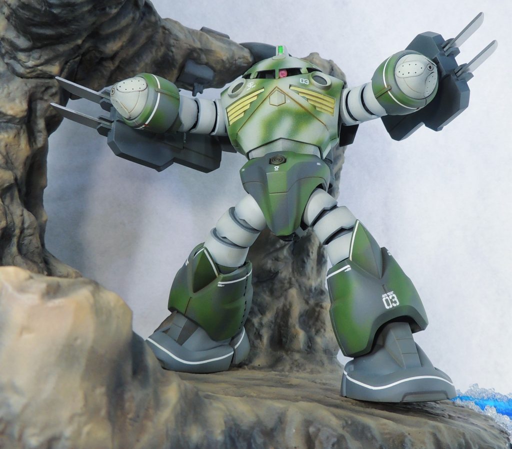 数少ないズゴックのバリエーション機を、ポイントを押さえた工作で完成させることができました。