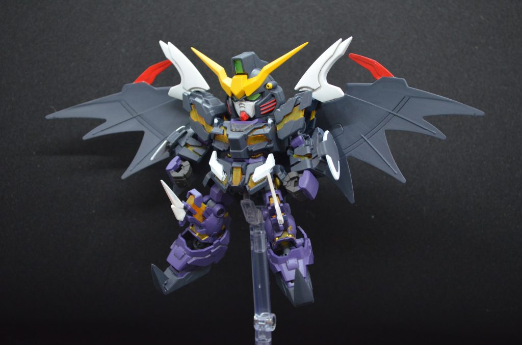 武器無しフロントショット。シルエットはほぼデスサイズかなと。