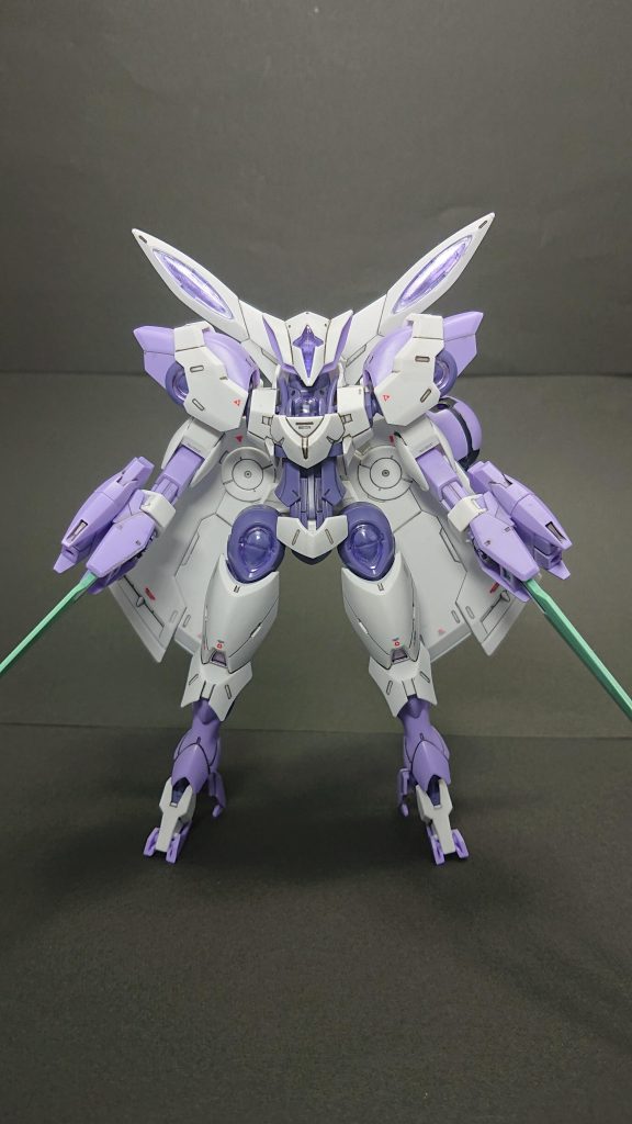 キットは基本素組み。首の後ろの肉抜きをランナータグで埋めています。