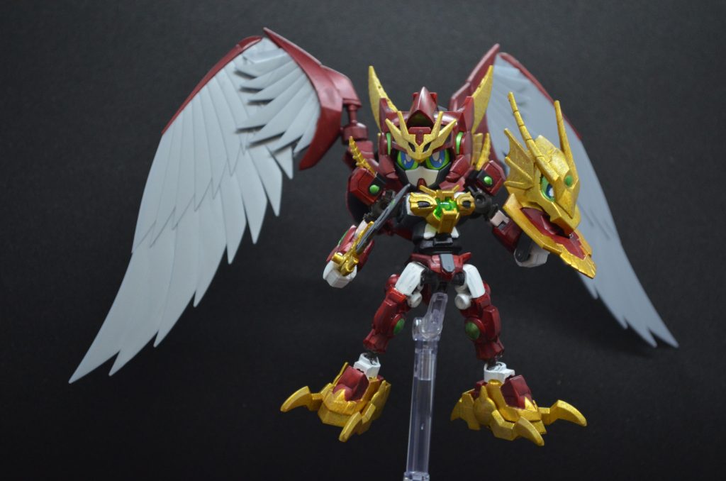 肩、腰、太もも、足首をCS/SDWH共通フレームで延長、プロポーション変更と可動範囲の向上を行っています。羽はモデロイドの”合体魔神レイアース”から使わなかった方の羽を持ってきました。ドラゴン形態にはちょっと合わないと思いますが、ドラゴンフュージョンモードならヴァルキュリアっぽさが出ていいと思います。