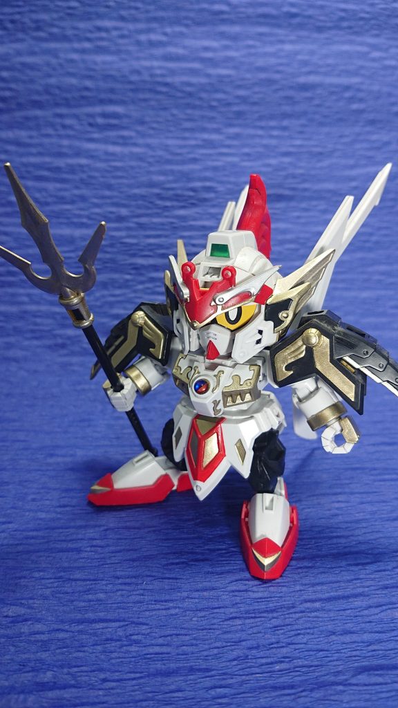 組み換えで結晶鳳凰が飛び立った後の形態に。SDガンダムデザインワークスにあった新生将頑駄無になる前の状態ですね。