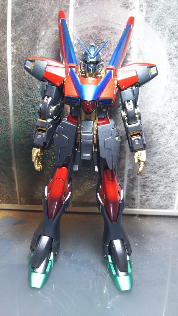 知り合いに見せたら、コンバトラーVみたいな色だなと言われました。