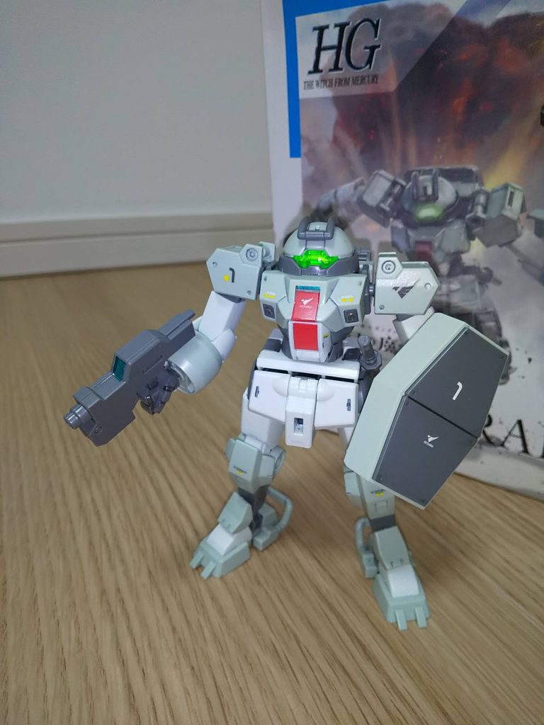 デミトレーナー(二体目)–3枚目/制作者：@toyo06r