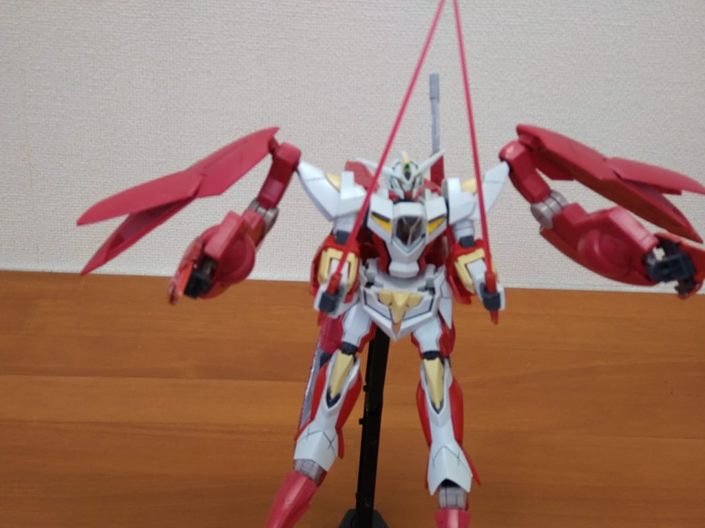 それすら防がれてもところがぎっちょん！隠し腕