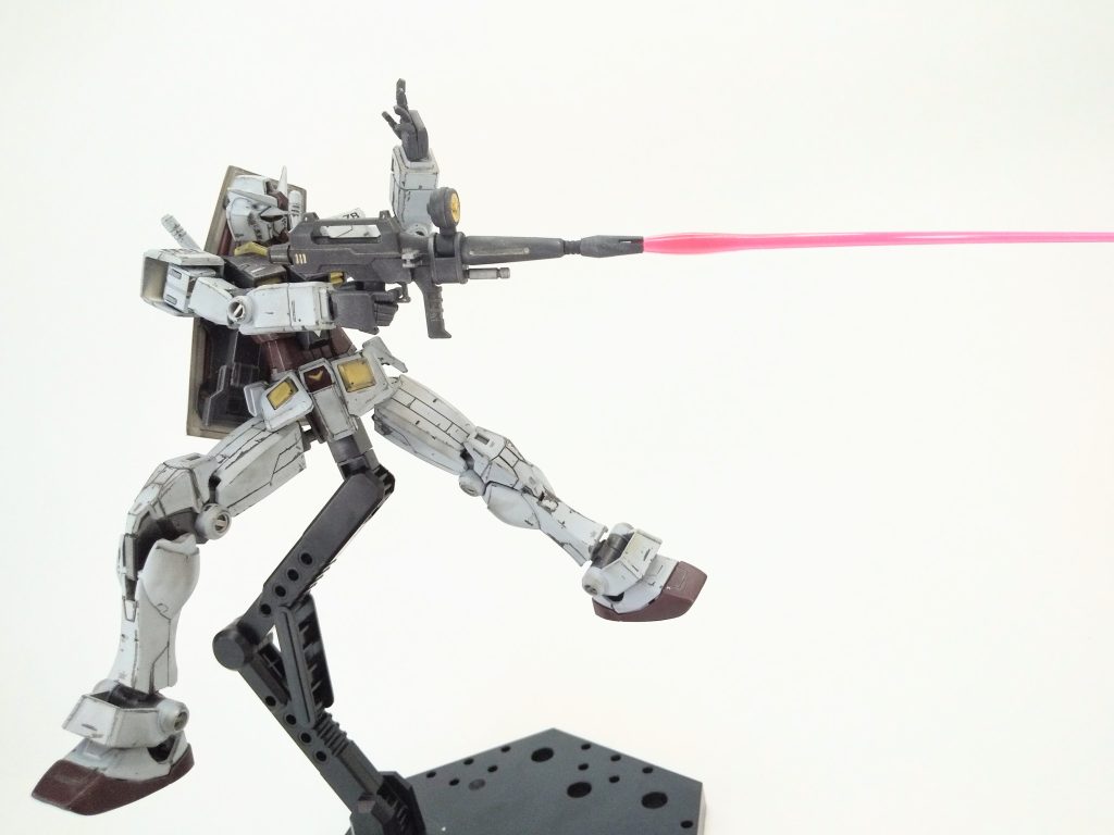 かといってEGやHGUCを使うとディティールの低下分余計に手間増えてイーー( ;゚皿゚)ってなりそうやしwもういいやwと。( ̄▽ ̄;)そもそも…1stガンダム…そない…好きじゃないし…←