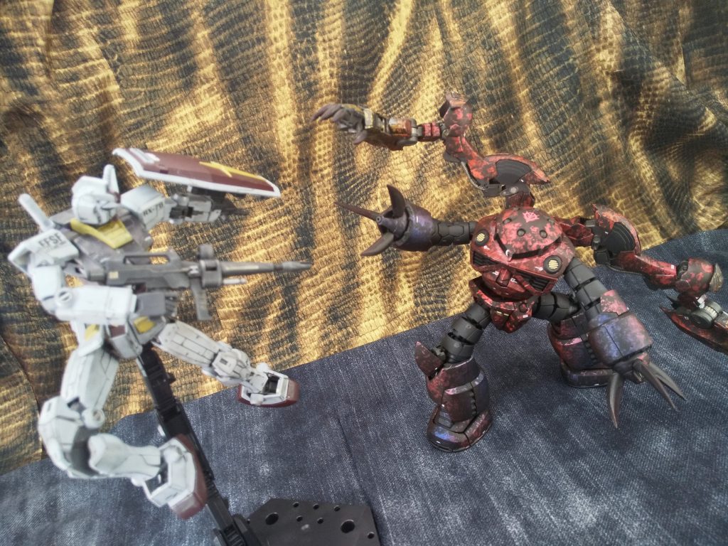 「ちぃっ! シャアのモビルスーツは化け物かっ!」