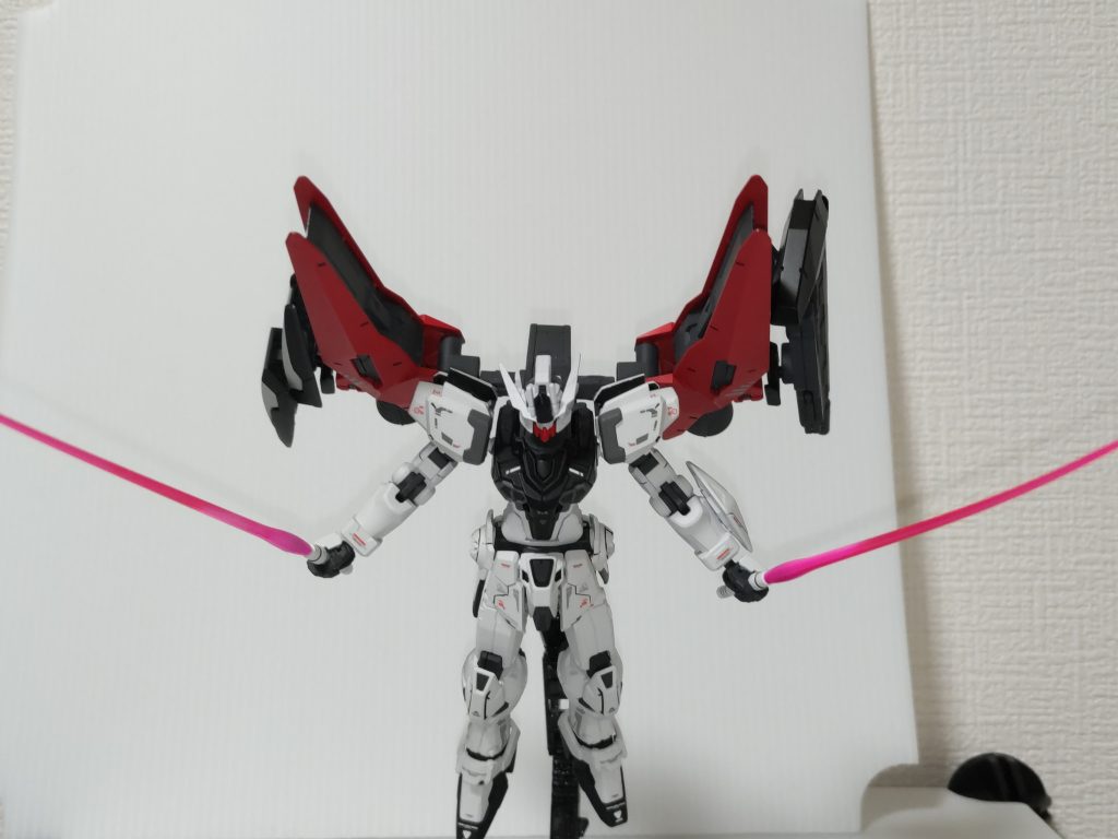 ビームサーベル両手持ち