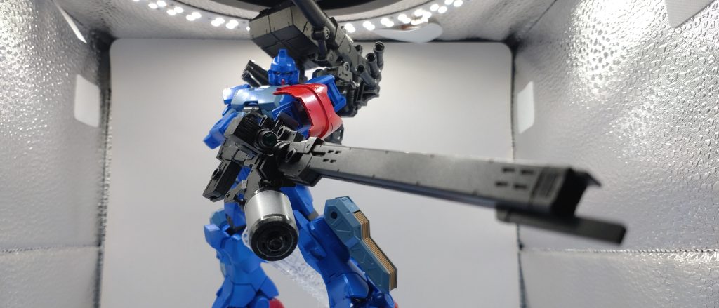 30MMの武器セットをなんか2種類運良く買えたので盛りました。やはりレールガンは浪漫の体現者……。電磁砲は全てを解決するのです……。