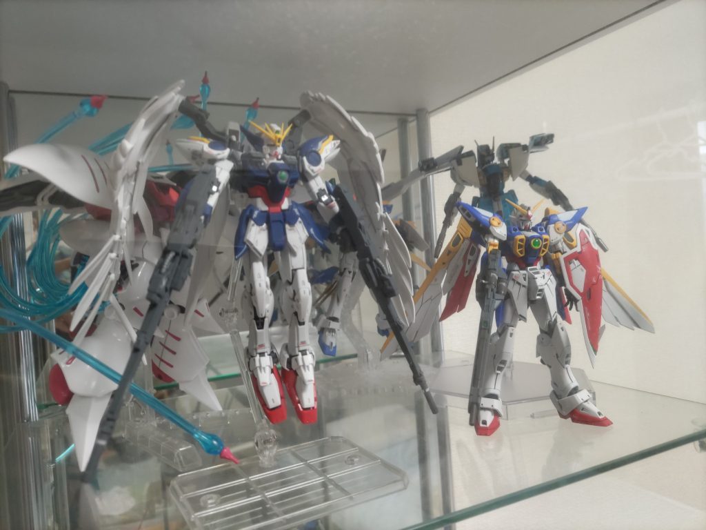 もとに戻ってダブルウイングです。 あとは三体そろってデカール貼ってトップコートです。 いつもご覧いただきありがとーございます。 