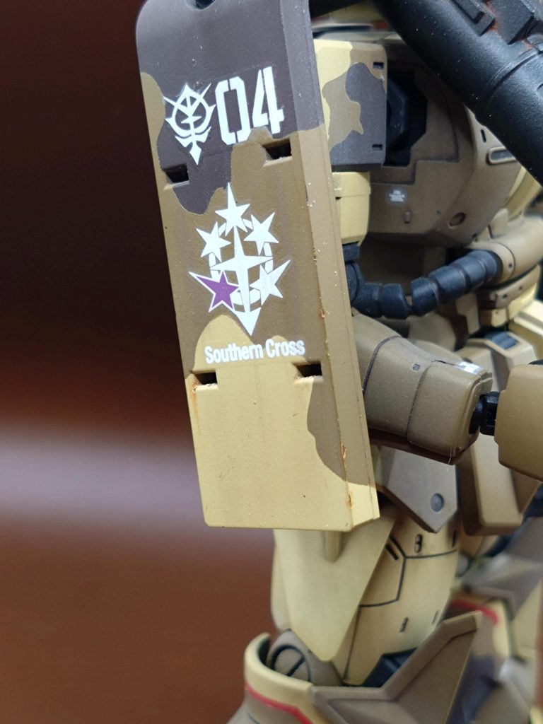 今回は汚し、ダメージを少し入れました。