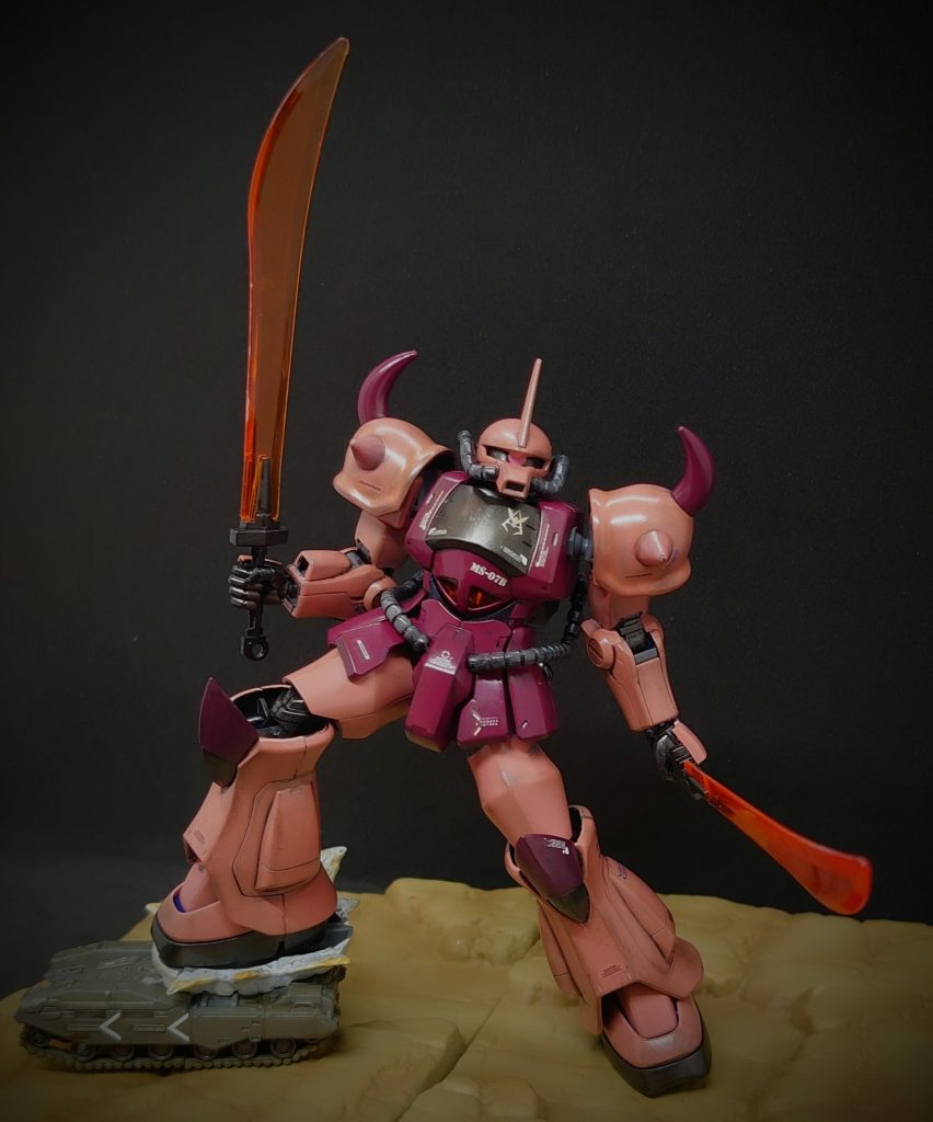 ヒートサーベルはエフェクトも２個あるので両刀持ちが可能です