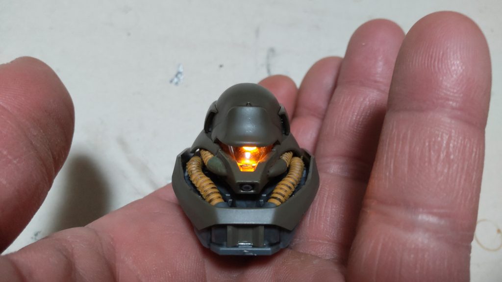 モノアイ発行テスト。ちょいとオレンジめにしてみますた。