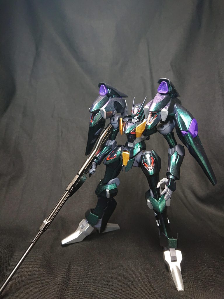 ガンダムファラクト–2枚目/制作者：マイクラ