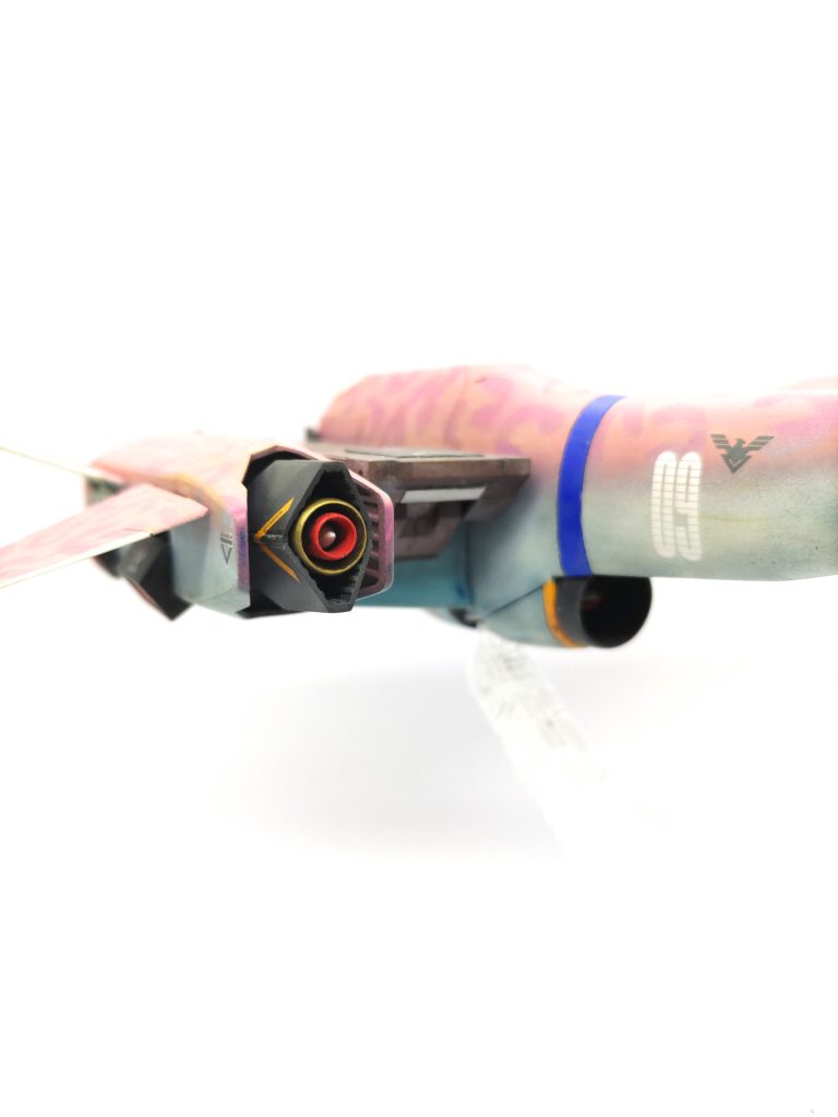 後方のバーニアもスカスカなので、某雑誌の作例から、恐れ多くもパク…りましたプラパイプとプラ棒からですが、流石に模型誌での作例、良い塩梅で、カッコイイです✨