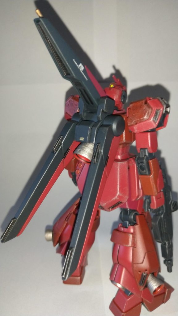 後ろ姿です。テ-ルスタビはリ・ガズィから流用。脚の装甲だけパ-ジできますが、塗装剥がれしてしまいもうとりません😅