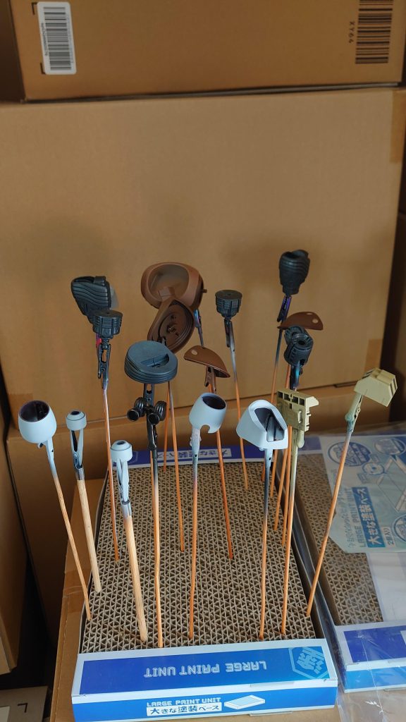 まとまった作成時間がなかなかとりれないので少しずつ出来る部分から作ってます。