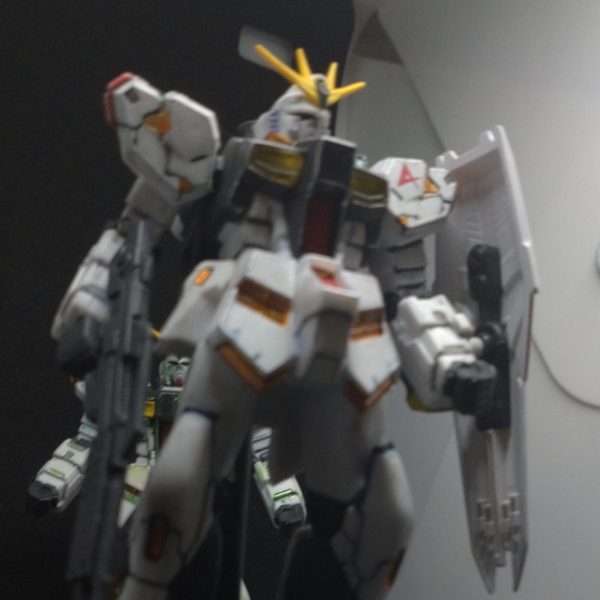 ガチャガチャのνガンダム