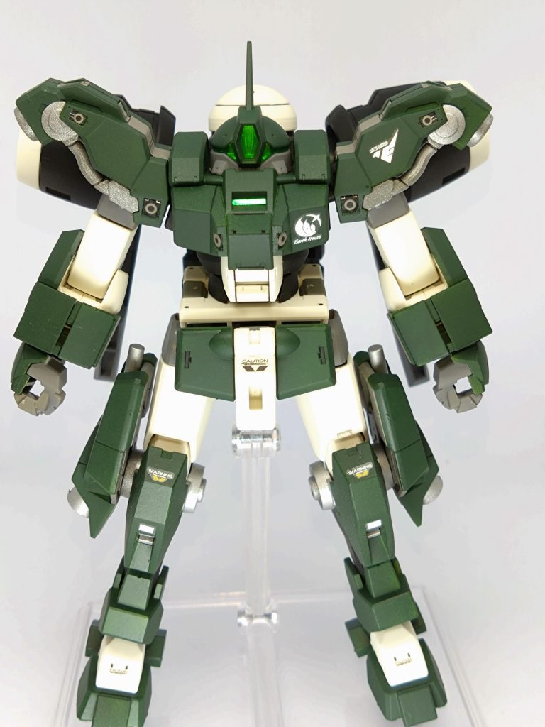 デミシリーズの無骨な感じが良い。拳がでかいのも殴り合いを想定してるのだろうか。ちょっと暗めになってしまいました。