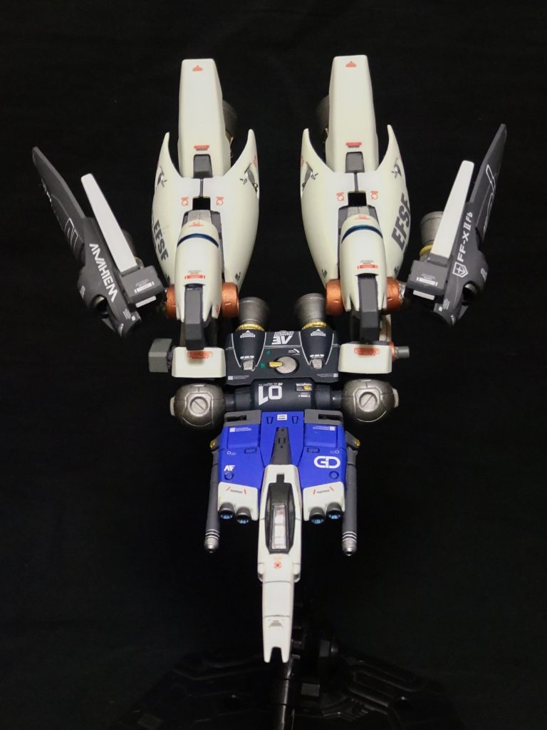 動かないので何枚か撮影。