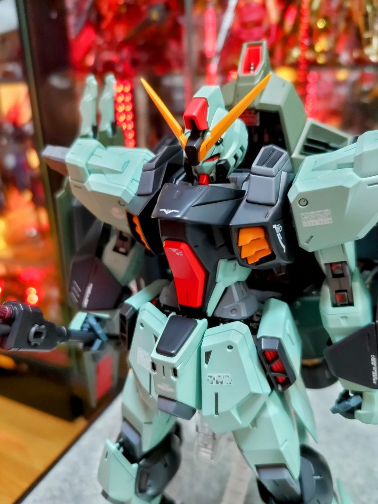 バストアップ。