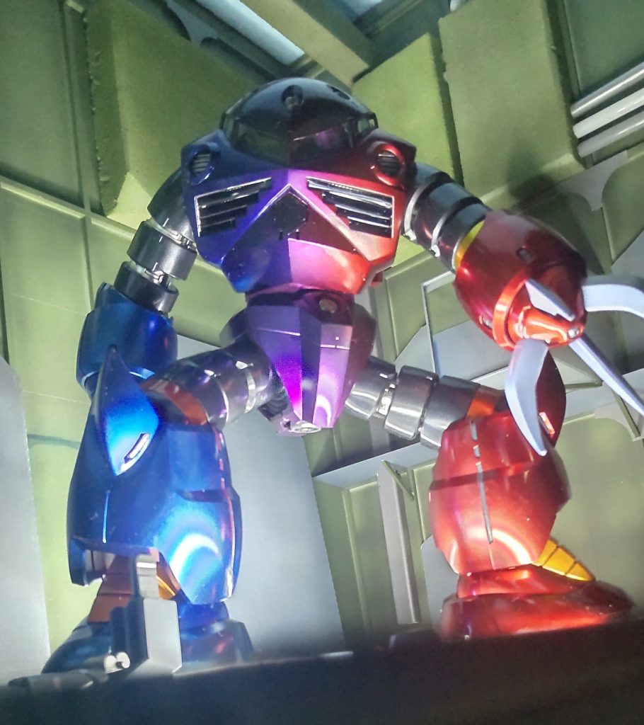 鶴の一声で色を変えられた機体、専用機ですって٩(๑`^´๑)۶爪まで増やされて、又残業だよ