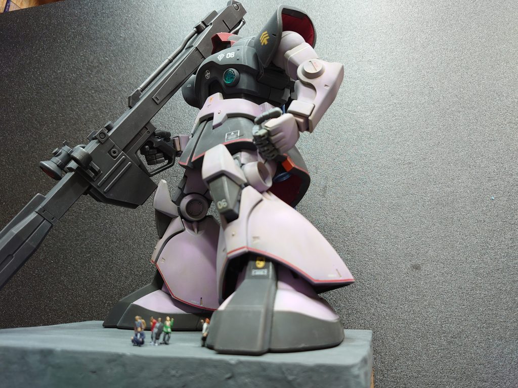 セーラー服とリックドム–4枚目/制作者：つしま