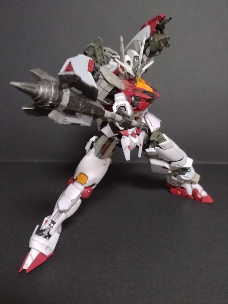 メイスはバルバトスルプスのショートメイスにビルダーズパーツのスパイクと水陸両用機体などに使えるクローパーツの爪部分を加工して製作してみました。