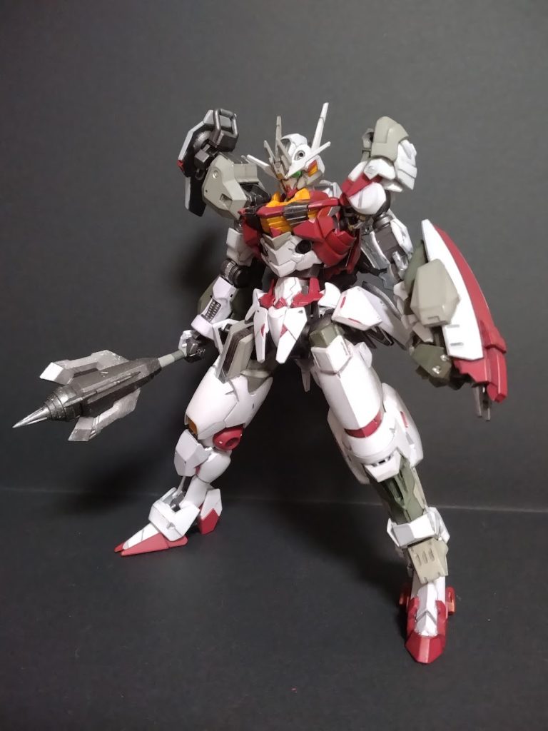 武装強化と追加装備を施して強化されたガンダムエアリアル・アスタ改。本体ベース形状は変更せずに箇所毎部分的と武装のみに絞って変化させてます。