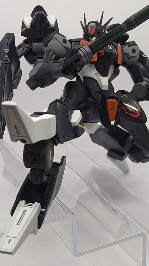 よく動きます。トリ足ビーム！