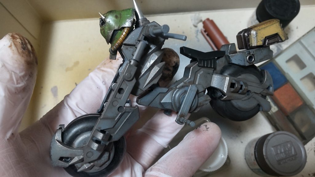 チッピングとウォッシングがあらかた終わった直後。だいぶ作風にクセがありますよね、わかってます←