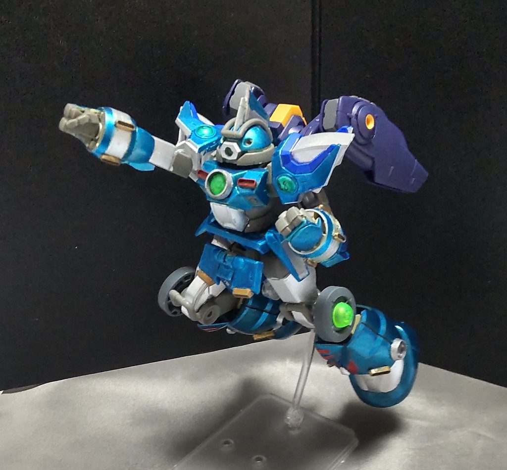 巨大ロボットが空を飛べるのはいいよね。