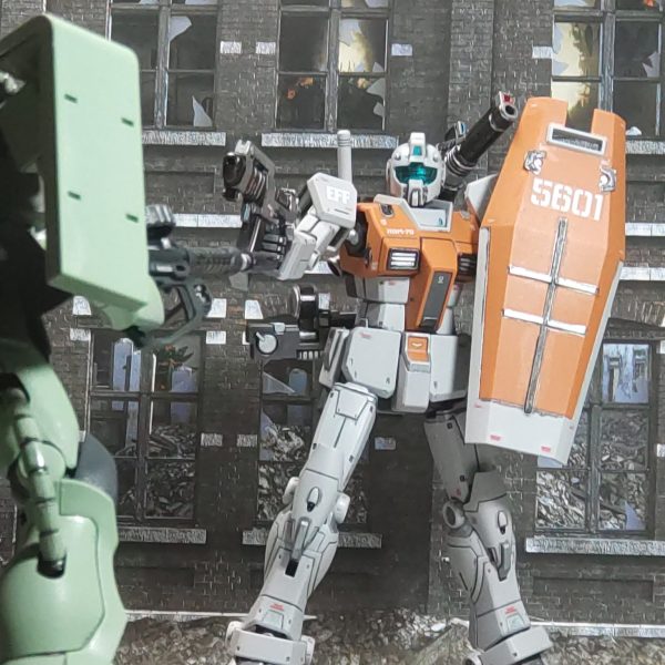 HG ジム(モロッコ戦線仕様)　これより敵を駆逐する❗