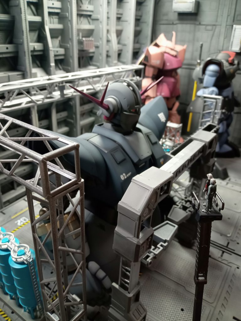 ラスボス、最初で最後の出撃真の悪役はやはりジオングかと思います（笑）以上、ありがとうございました。