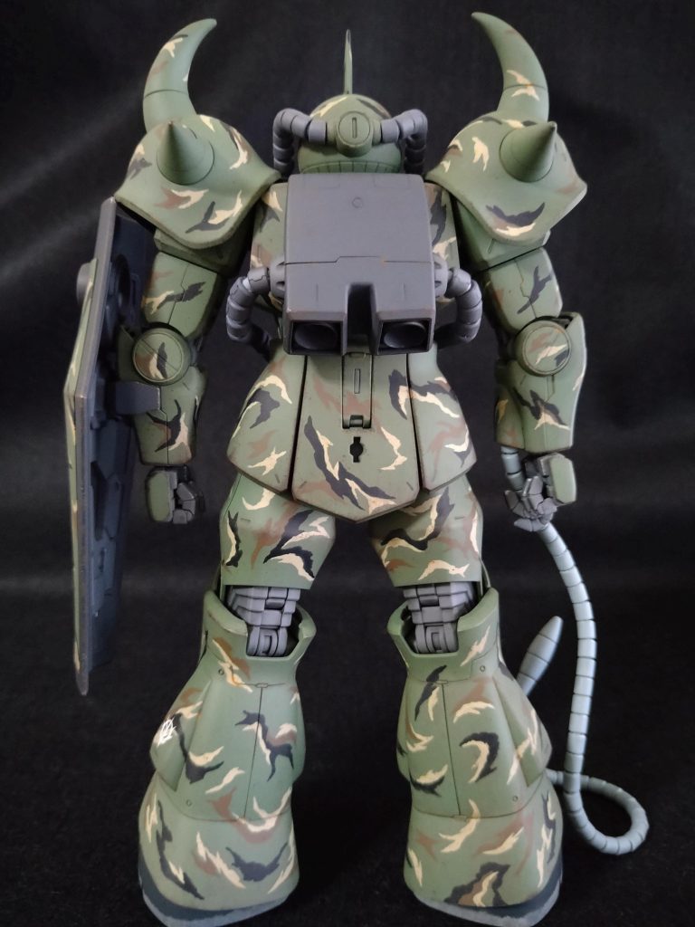 後。苦行の甲斐もあって、作品への愛着はアップ😍またこの迷彩パターンも回数を重ねてそれなりに上達したのは、応用も利くだろうし嬉しい成果です。(とはいえ、当分は結構ですが😅)