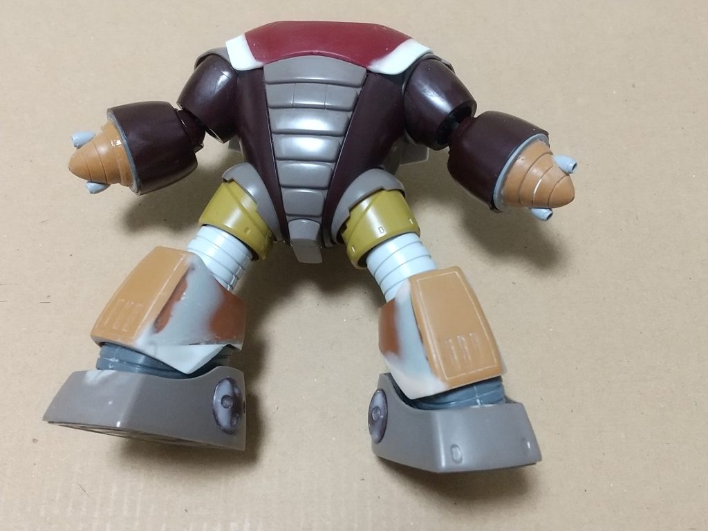 ミキシング終了。アッガイの腕にアッグガイの手首を埋め込むのが、非常に難易度が高かった。ちなみに旧キットの手首部分は360°回ります。ヒートロッドの付け根はビルダーズパーツの動力パイプの一部を埋め込んでます。