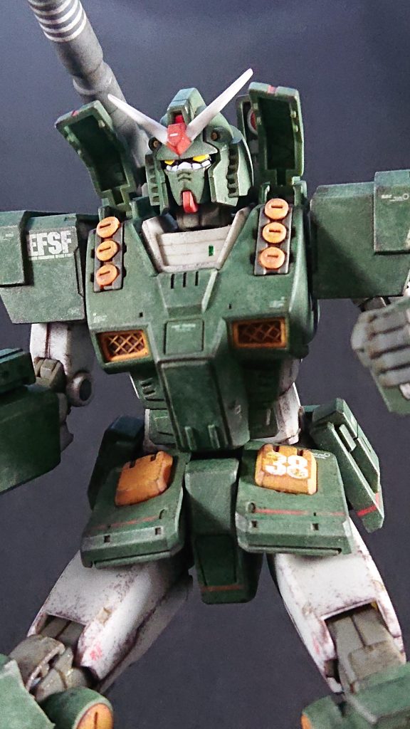 今回は退色表現をメインテーマとして製作しましたが、写真で装甲の微妙な色合いの変化が伝わるかが心配です。