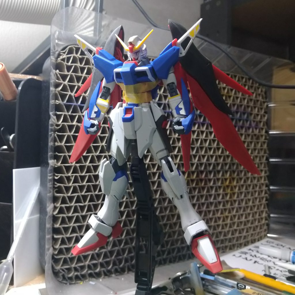 製作する前から分かっていましたが、後ろがヘビー過ぎるので、胸部でのスイング機構はオミットしてます。