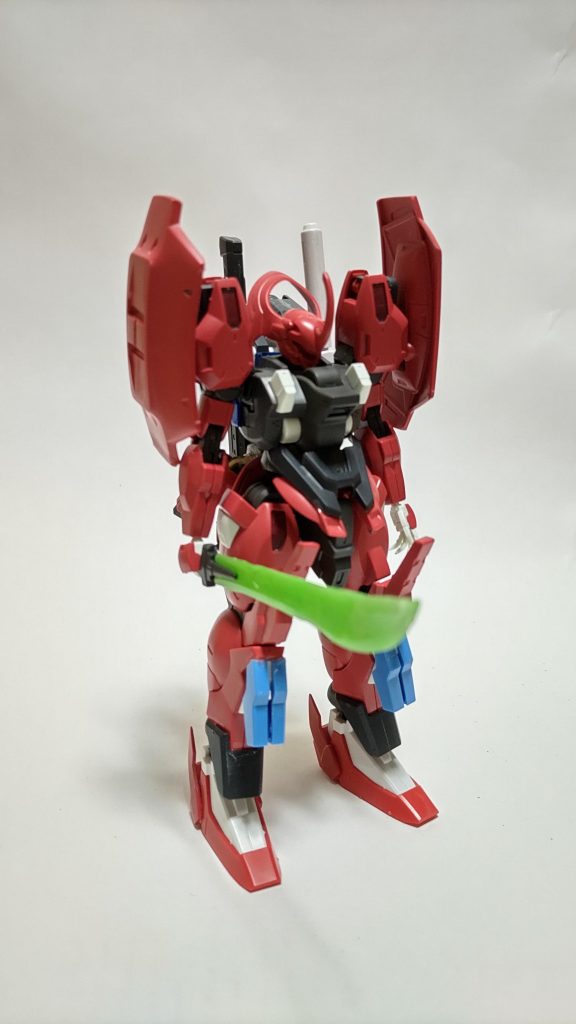 塗装前塗装はクレオスグレーサフと100均ラッカー赤で塗ってみました