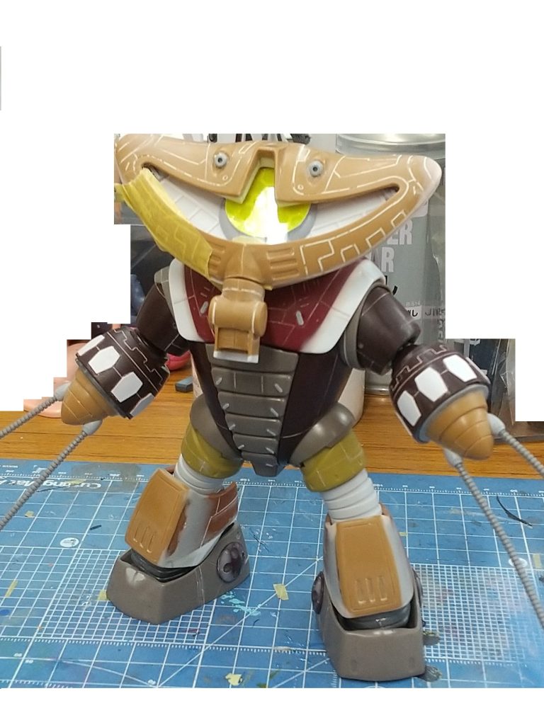 全体のスジ彫り&ディティールアップ。なにげに頭のバルカン部分もディティールアップが気に入っています。