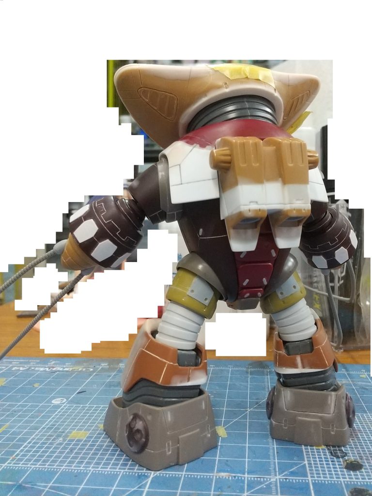 後ろ側もスジ彫り&ディティールアップ。