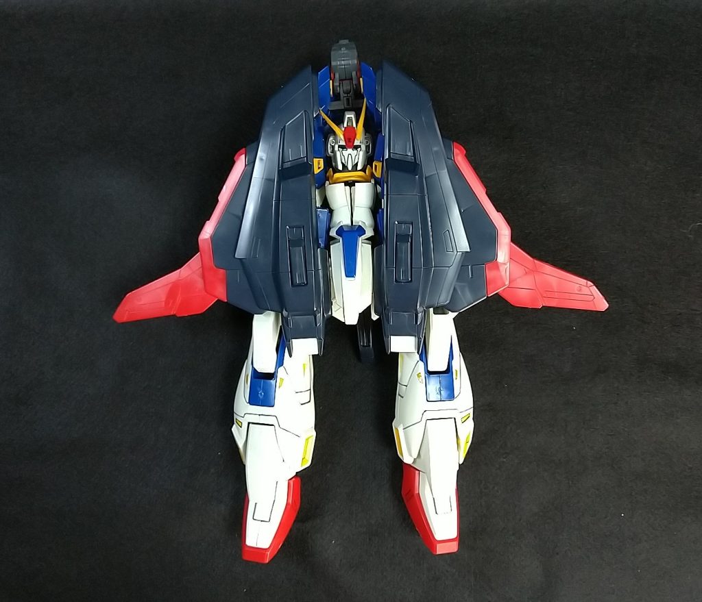 バックパックから翼を広げて、、、